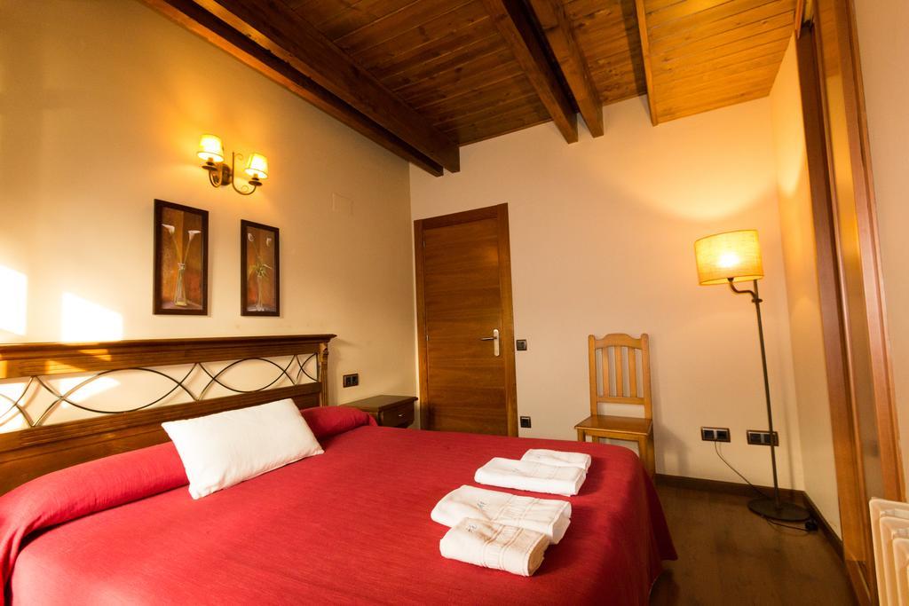 Apartamentos Casa Lavedan Трамакастиля де Тена Екстериор снимка