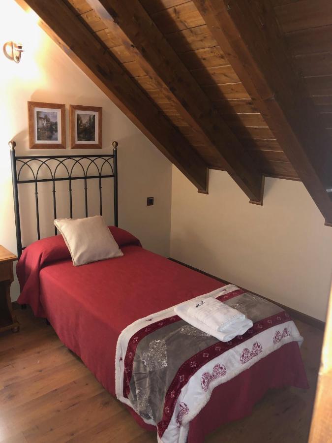 Apartamentos Casa Lavedan Трамакастиля де Тена Екстериор снимка